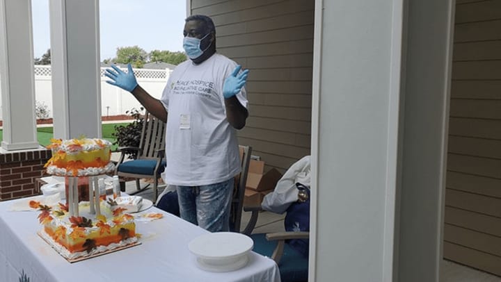Cake baking class for residents