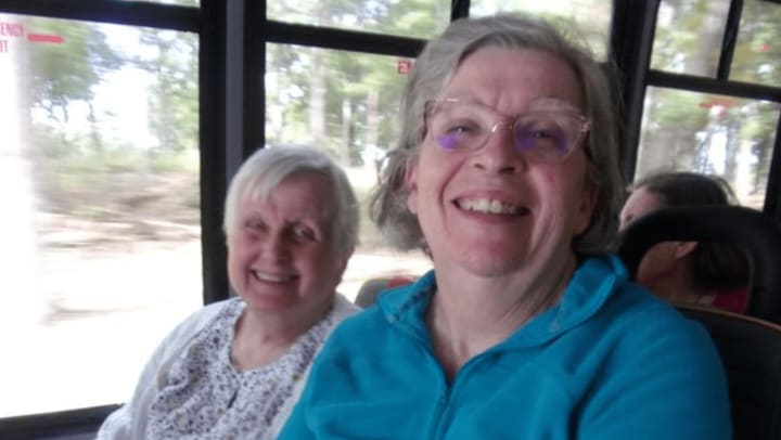 Harvester Memory Care in Burr Ridge Illinois outing