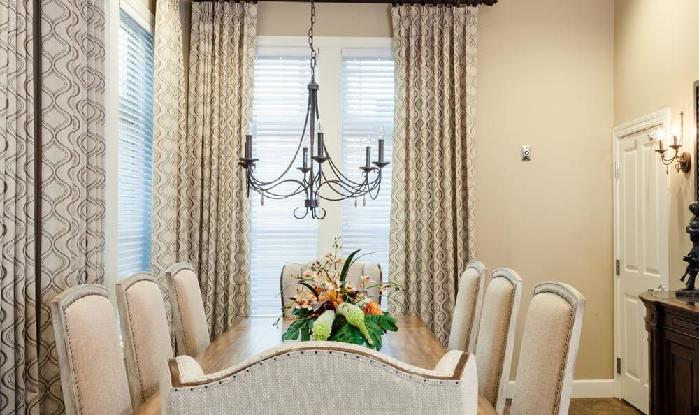 Private family dining room at Elk Ridge in Maplewood, Minnesota