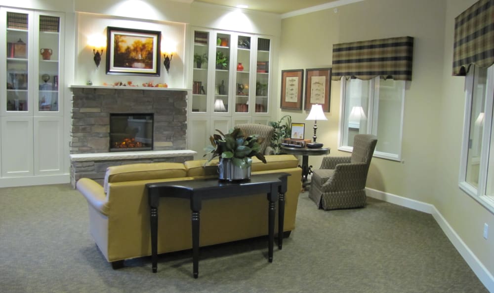 Fireplace lounge at Elk Ridge in Maplewood, Minnesota