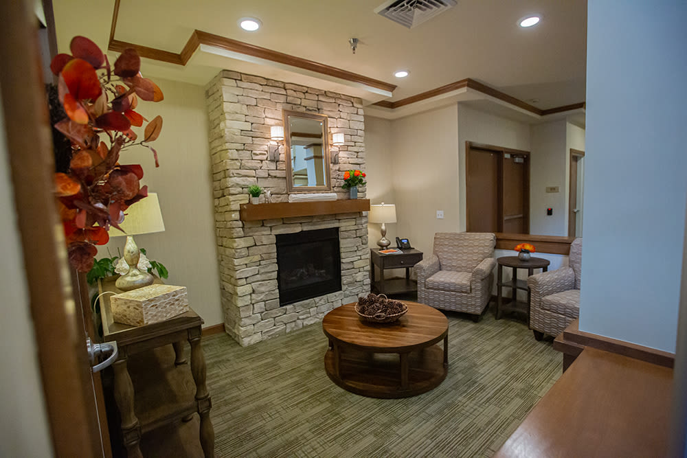 Sitting area with fireplace